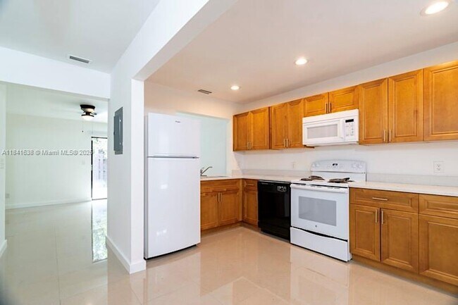 Building Photo - 5029 Breckenridge Pl