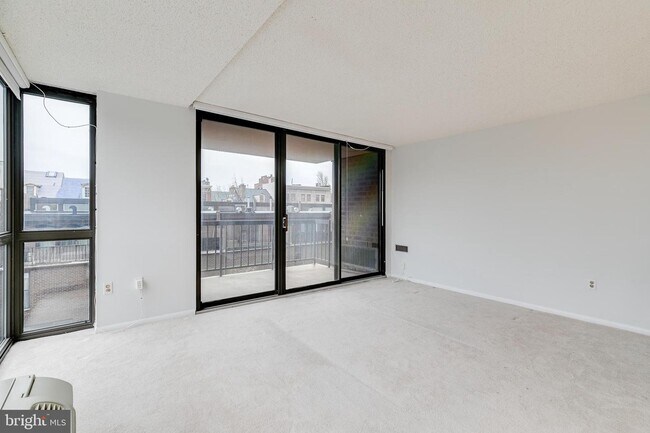 Foto del edificio - 241 S 6th St