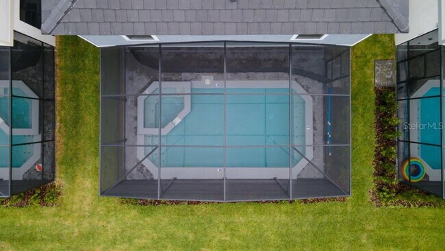 Foto del edificio - 7215 Oakmoss Loop
