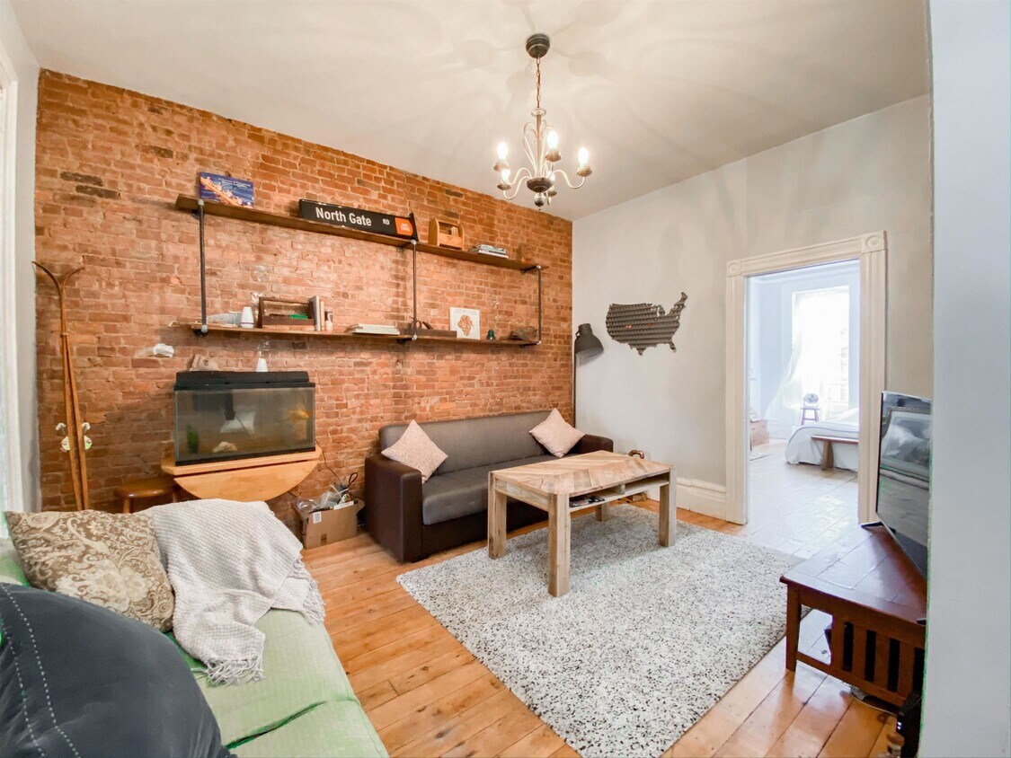 Primary Photo - 548A Palisade Ave