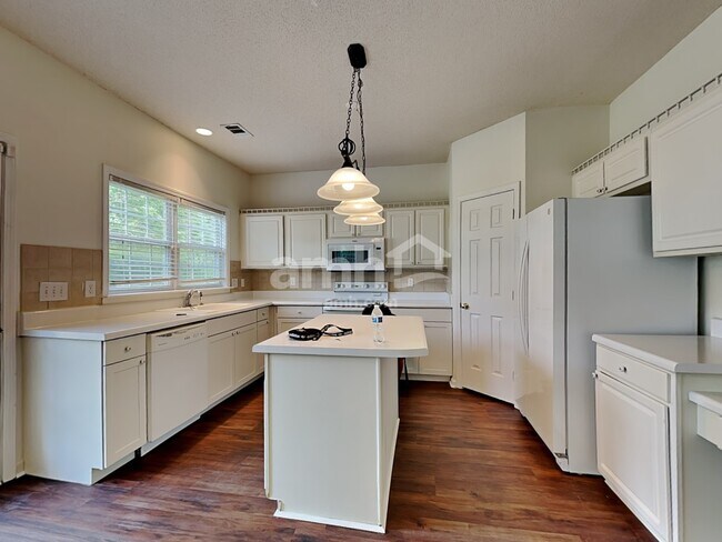 Building Photo - 7 Teton Ct