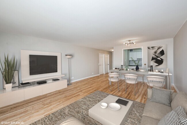 Foto del edificio - 2500 N Lakeview Ave