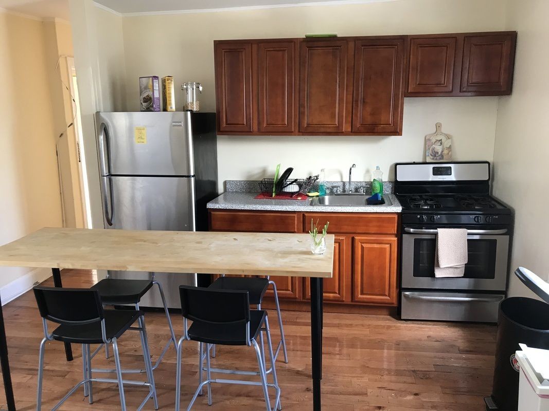 Foto principal - 425 E 35th St