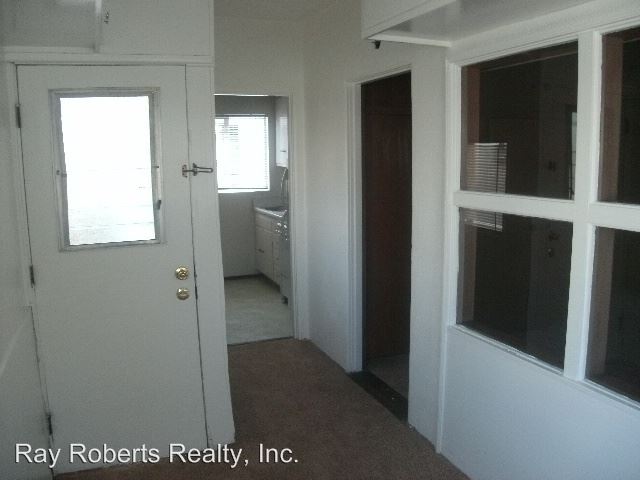 Building Photo - 165 Bay Shore Ave