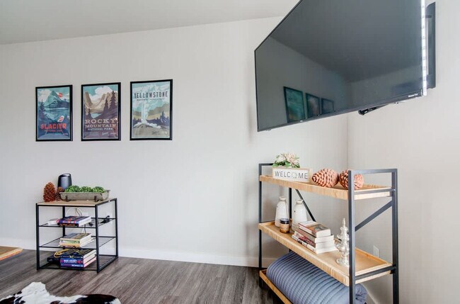 Foto del edificio - 360 Enterprise Blvd