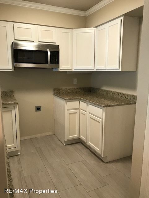 Foto del edificio - 15654 Riverdale Ave E