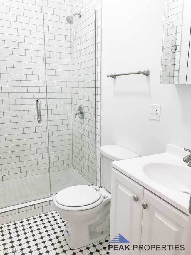 Building Photo - 2 br, 2 bath Apartment - 3945 N Janssen Ave