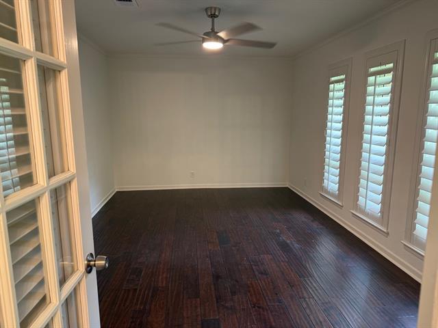 Building Photo - 1601 Skyline Dr