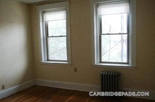 Building Photo - 1622 Massachusetts Ave