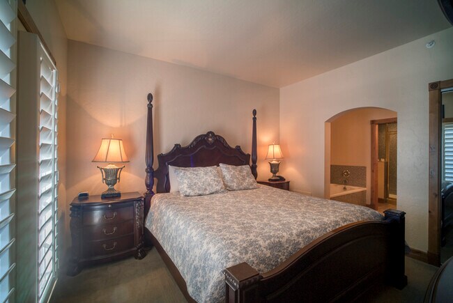 Foto del edificio - Villa 2031 2 Bed 2 Bath Full Kitchen