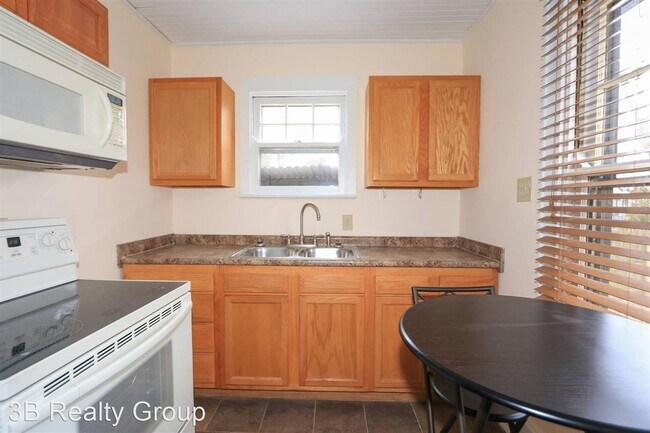 Foto del edificio - 2 br, 1 bath House - 8457 Vorhees Ln.
