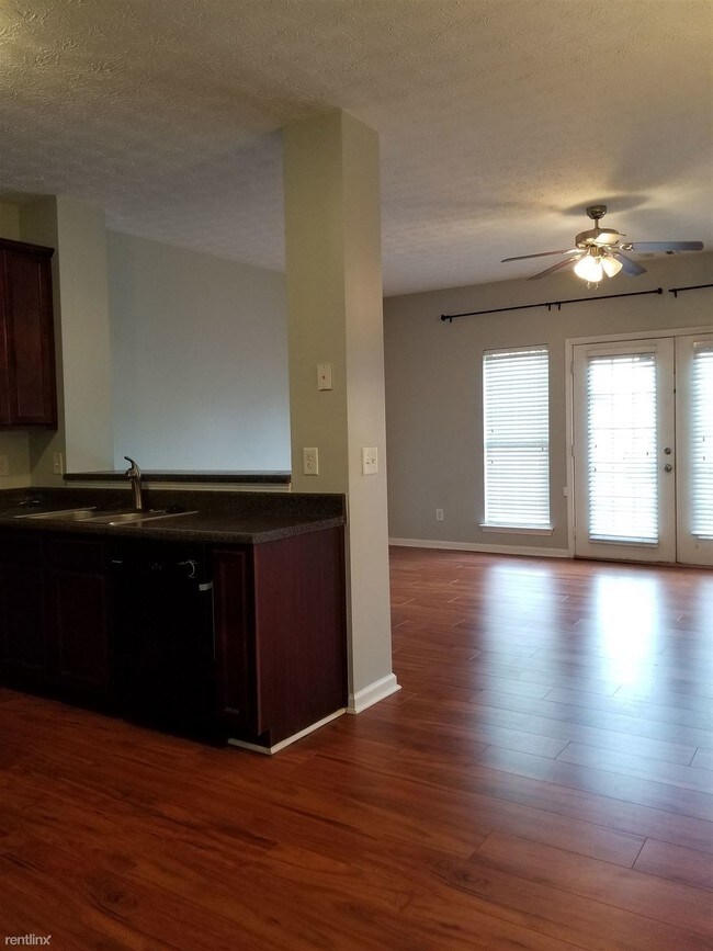Building Photo - 4163 Park Chase Dr