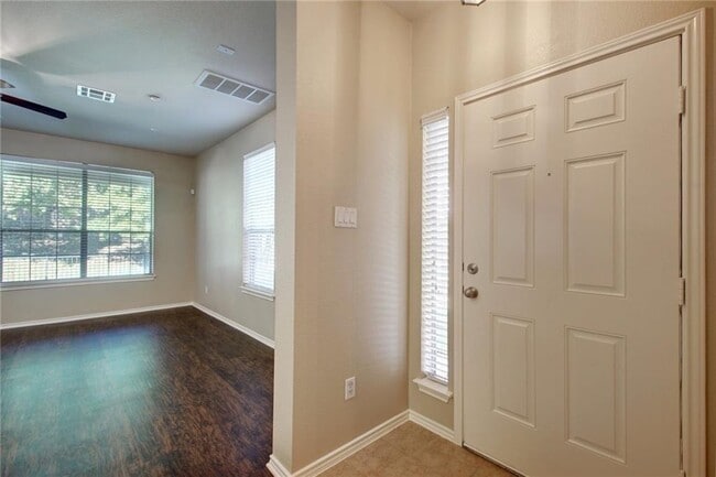 Building Photo - 1310 W Parmer Ln