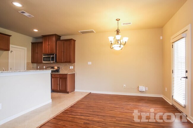 Building Photo - 1819 Jara Court
