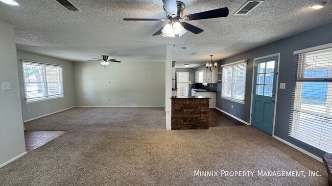 Building Photo - 3204 W Dengar Ave