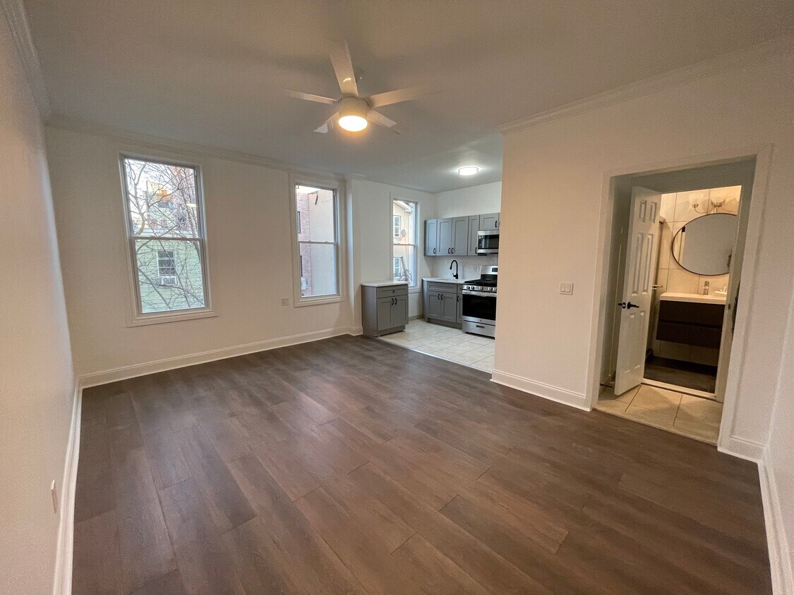 Common Room - 12 Suydam St