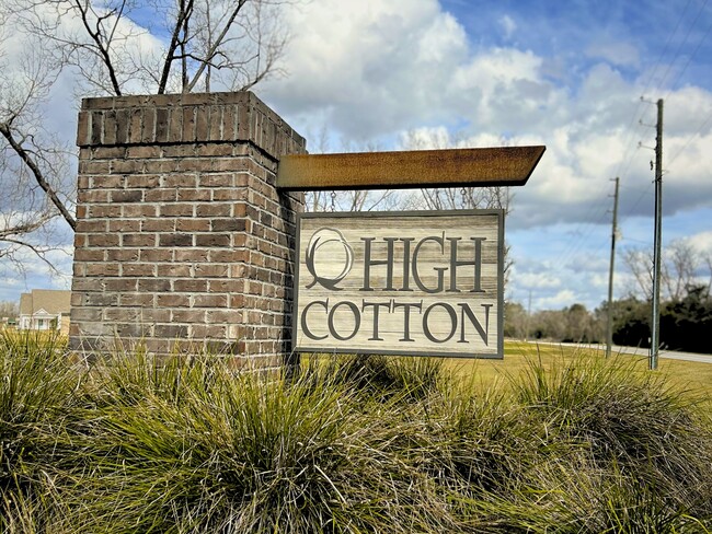 Foto del edificio - 102 High Cotton Dr