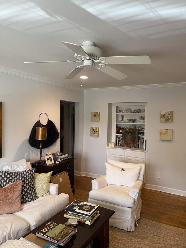 Living Room - 161 Saint Margaret St