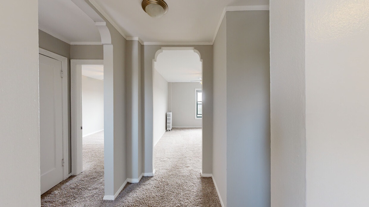 Photo - Plaisance Apartments