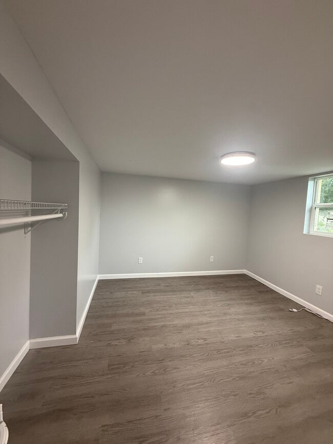 Building Photo - 1022 Byrd Ave