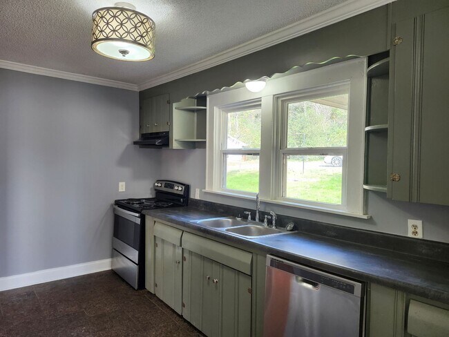 Foto del edificio - Wonderful 2 Bedroom 1 Bath home in Hixson, TN