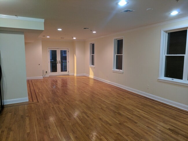 Living Room - 4407 Palisade Ave Apartment