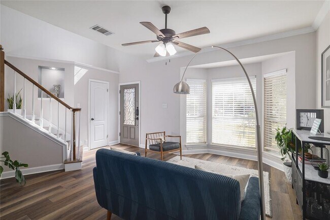 Building Photo - 2210 Parkland Cove