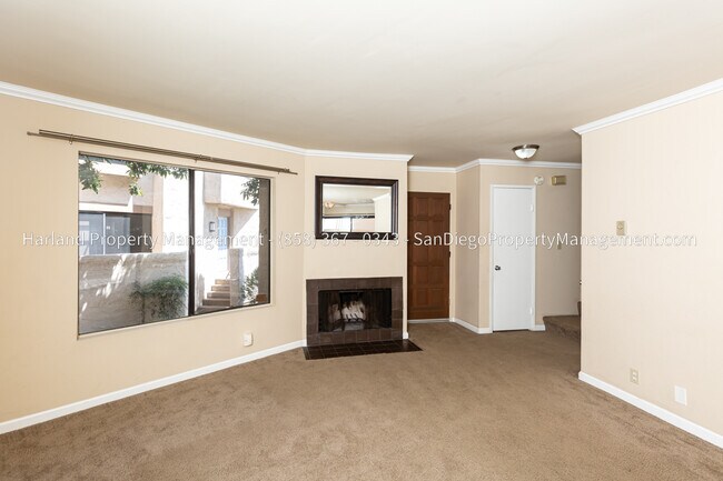 Building Photo - 8312 Via Sonoma