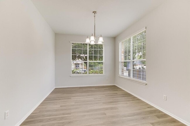 Building Photo - 670 Cullen Blvd
