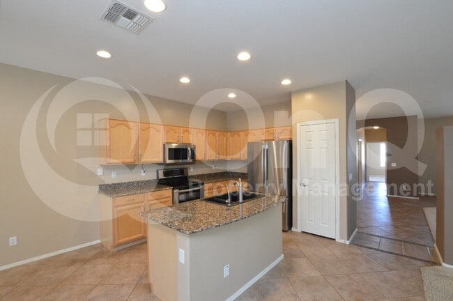 Building Photo - 3371 E Canary Way
