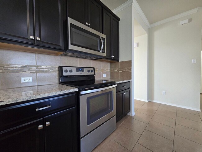 Foto del edificio - COMING SOON!