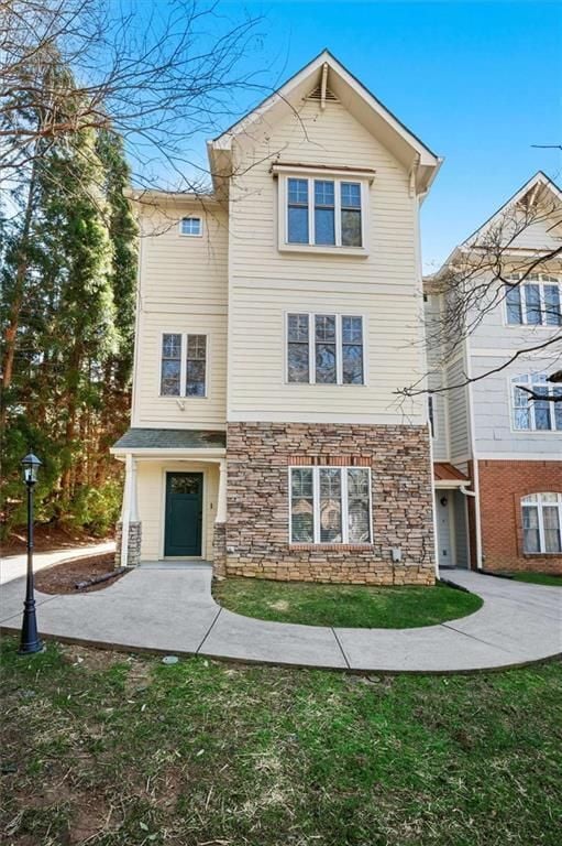 Building Photo - 110 Garrison Walk