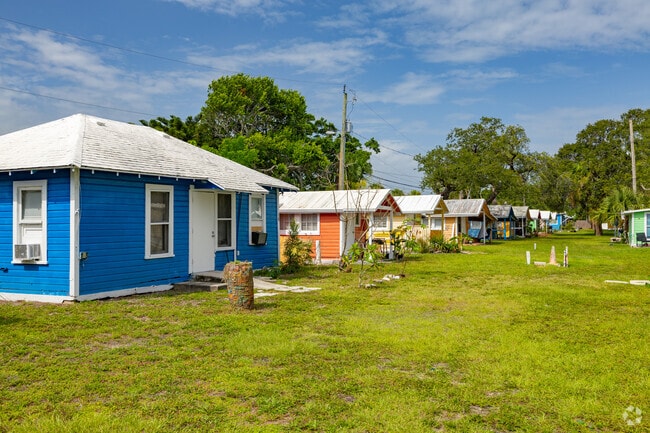 2664 Pineapple Ave, Melbourne, FL 32935 - Rocky Water Park