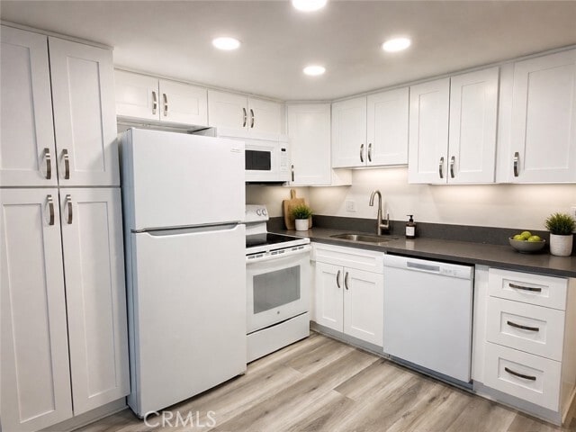 Foto del edificio - 9647 Spyglass Ave