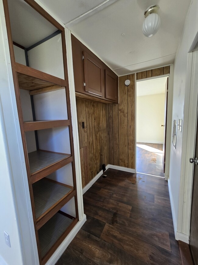 Building Photo - 8582 Rye Patch Rd