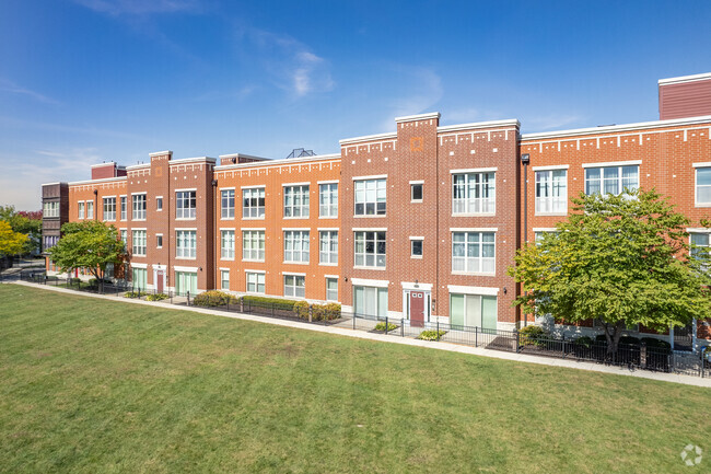 Building Photo - Eastgate Village