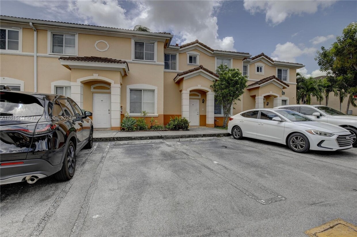 7341 NW 174th Ter  
