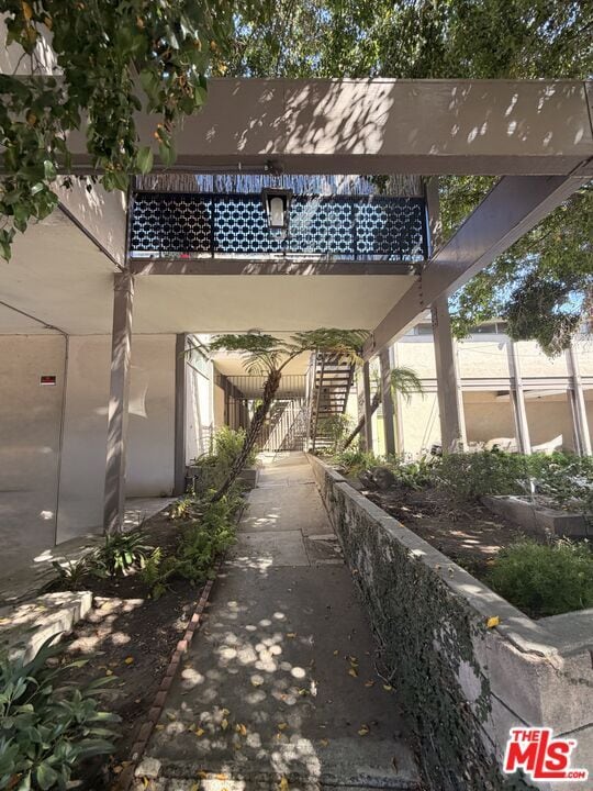 Building Photo - 2000 Ivar Ave