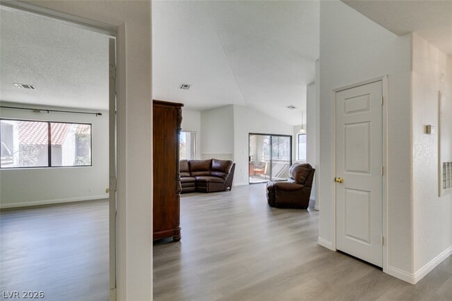 Foto del edificio - 5054 S Rainbow Blvd