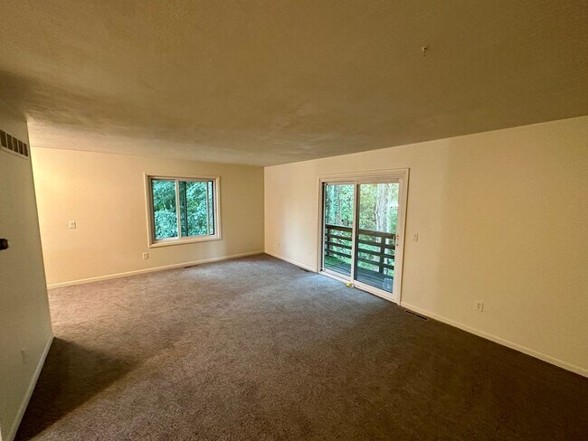 Building Photo - 9325 S Westnedge - Portage Duplex