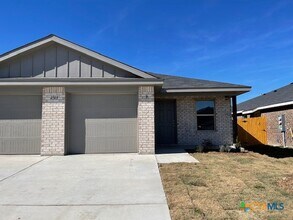 Building Photo - 2307 Alterman Dr