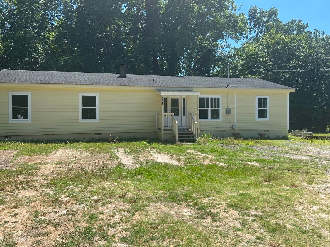 Primary Photo - 4646 Jones Sausage Rd