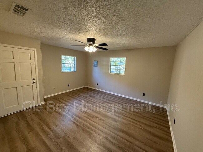 Building Photo - 1803 Runnels Rd