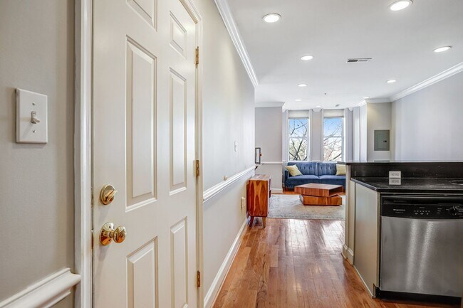 Building Photo - Terrific One Bedroom Condo in Truxton Circle!