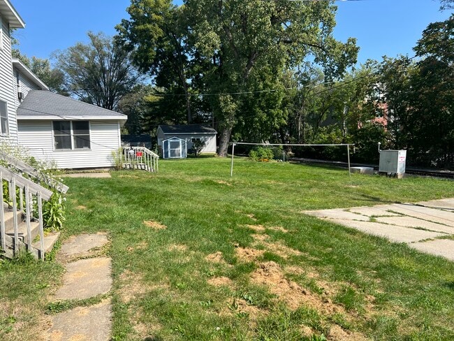 Building Photo - 1803 Loftsgordon Ave