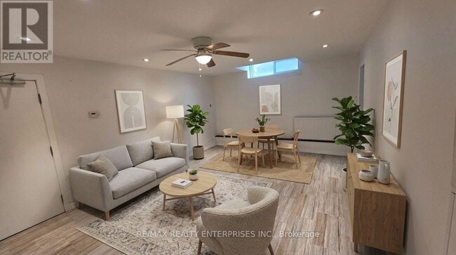 Photo du bâtiment - 142 Emerald St S