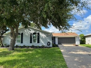Building Photo - 7445 Milky Way Dr
