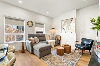 Building Photo - 168 McCaul St