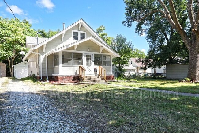 Foto del edificio - 1113 Douglas Ave