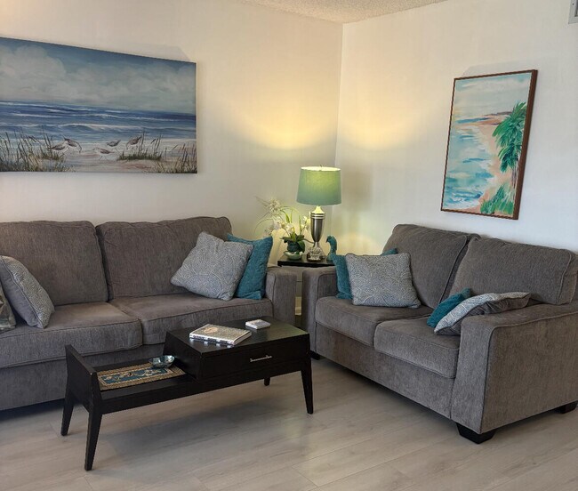 Foto del edificio - 540 SW South River Dr